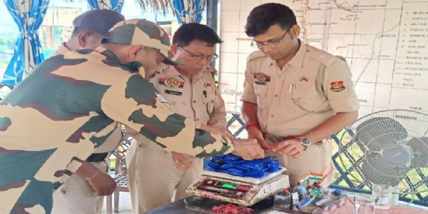 কদমতলায় পরিত্যক্ত ব্যাগ থেকে ১০ হাজার ইয়াবা উদ্ধার