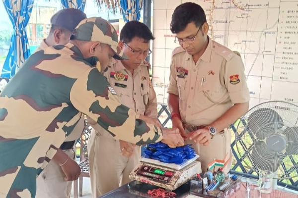 ইয়াবা উদ্ধার কদমতলায়