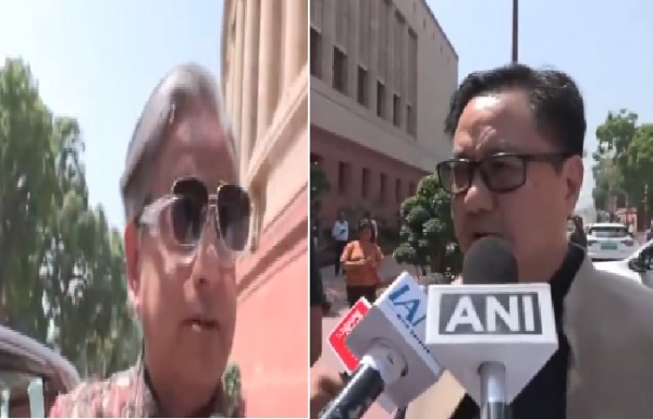 শশী থারুর ও কিরেন রিজিজু