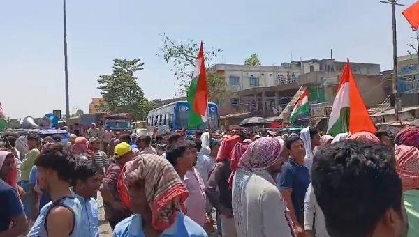 রাস্তা অবরোধ