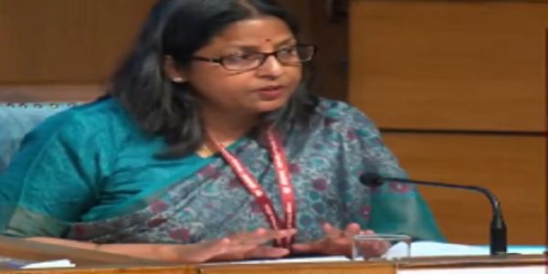 গোটা দেশে এলপিজি সরবরাহ স্থিতিশীল রয়েছে , সুজাতা শর্মা