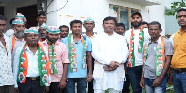 পাথারকান্দিতে বহুজনের কংগ্রেসে যোগদান