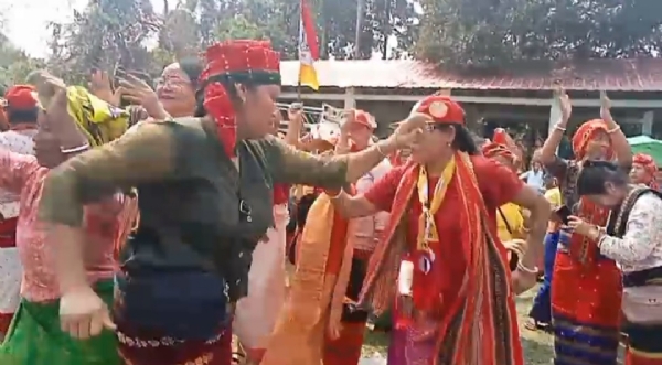 উৎসবের আমেজে ভোট প্রচার