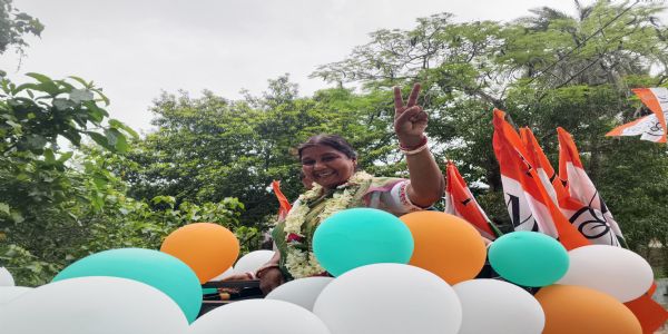 কুলপি বিধানসভা কেন্দ্রে তৃণমূল প্রার্থীর সমর্থনে ঢোলায় বর্ণাঢ্য বাইক মিছিল