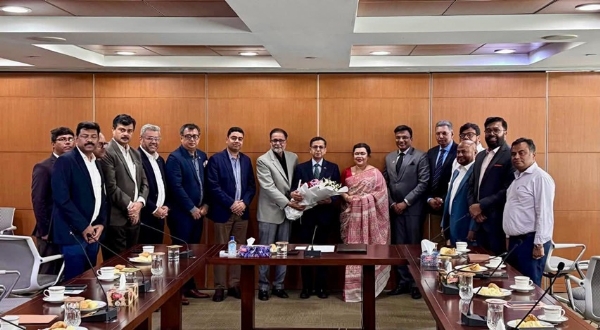 ঢাকায় আইবিসিসিআই-এর প্রতিনিধিদলের সঙ্গে ভারতীয় হাইকমিশনার প্রণয় ভার্মা