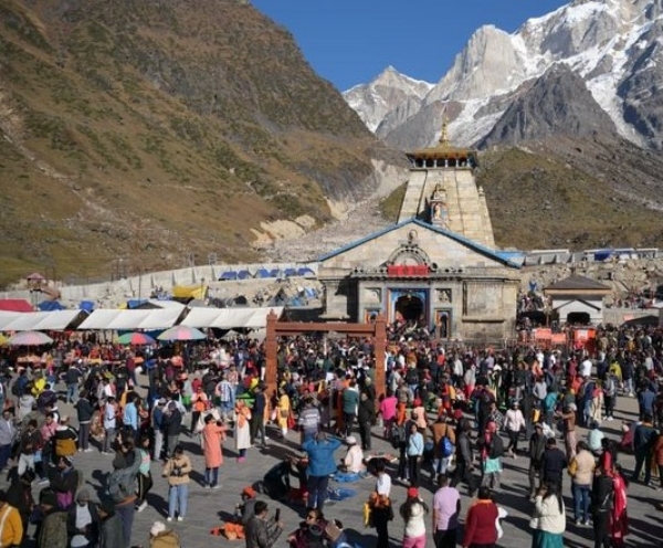 কেদারনাথ মন্দিরে চত্বরে নিষিদ্ধ মোবাইল ব্যবহার, অমান্য করলেই ব্যবস্থা