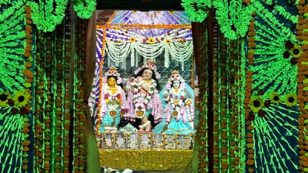 বাগবাজারে চন্দনযাত্রার আবেশ গৌড়ীয় মঠে