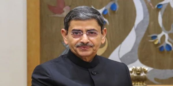 অবাধ ও শান্তিপূর্ণ নির্বাচনের লক্ষ্যে লোকভবনে ২৪ ঘণ্টার হেল্পলাইন চালু করলেন রাজ্যপাল