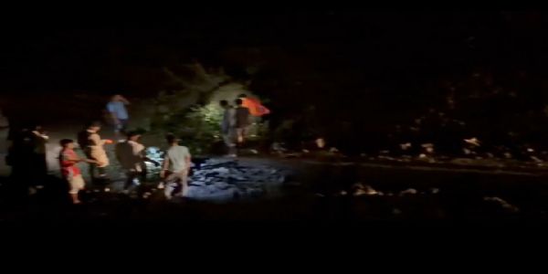 অবিরাম বৃষ্টির জেরে ধস শিলচর-হাফলং মহাসড়কে, ব্যাহত যান চলাচল