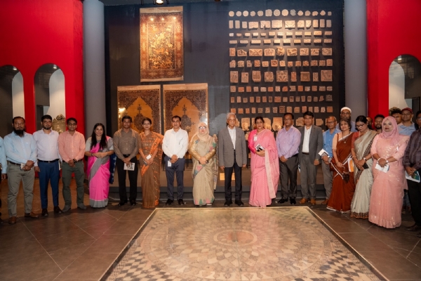 বিভাগীয় আধিকারিকদের সঙ্গে মন্ত্রী নিতাই রায়চৌধুরী