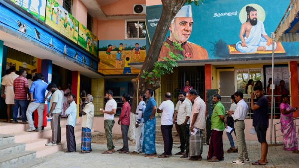 তামিলনাড়ুতে বিকেল ৫টা পর্যন্ত ৮২.২৪% ভোট, জোরদার অংশগ্রহণে নজর রাজ্যজুড়ে
