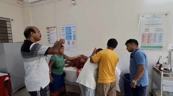 আহত যুবক হাসপাতালে