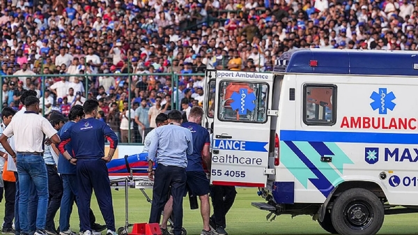 আইপিএলে বড় দুর্ঘটনা: মাঠ থেকেই হাসপাতালে লুঙ্গি এনগিডি