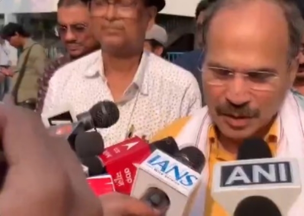 বহরমপুর বিধানসভা আসনের জন্য মনোনয়ন পেশ অধীরের