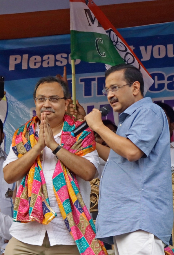 কুণাল ঘোষের সমর্থনে কলকাতায় প্রচার অরবিন্দ কেজরিওয়ালের