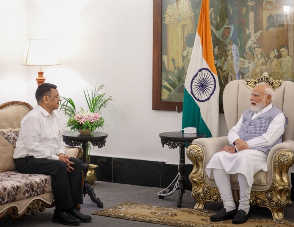 প্রধানমন্ত্রীর সঙ্গে সাক্ষাৎ গোবর্ধন দাসের