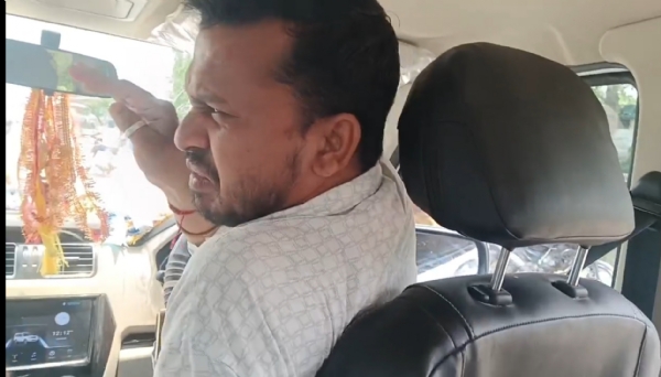 আক্রান্ত সাংসদের গাড়ি গোঘাটে