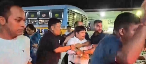 জগদ্দলে রাজনৈতিক উত্তেজনা, তৃণমূল ও বিজেপির মধ্যে সংঘর্ষ