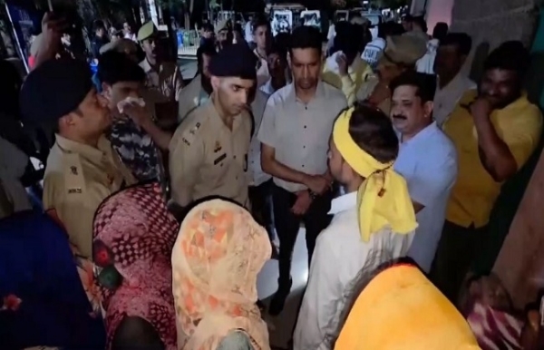 উত্তর প্রদেশের হামিরপুরে ট্রাক ও গাড়ির সংঘর্ষে মৃত ৪, আহত ৩ জন