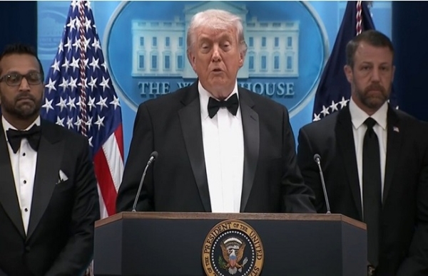 ডিএইচএস অচলাবস্থা নিয়ে ডেমোক্র্যাটদের কড়া বার্তা ট্রাম্পের, ১ জুনের মধ্যে বিল পাসের ডেডলাইন