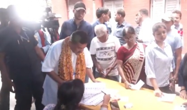 খিদিরপুরে ভোট পর্যবেক্ষণ শুভেন্দুর
