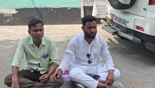 থানার সামনে বিক্ষোভ আইএস এফ প্রার্থী সাদ্দাম হোসেনের