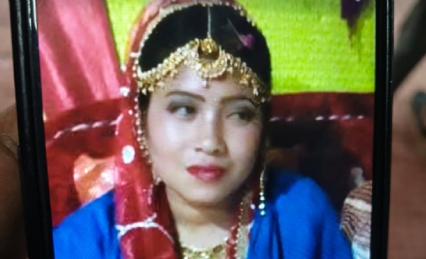 মৃত গৃহবধূ