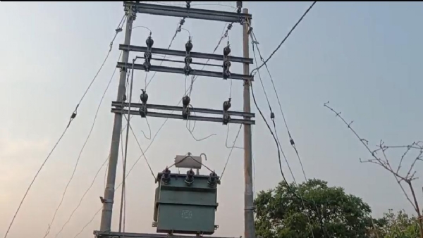 বিদ্যুৎ পরিষেবা বিঘ্নিত বিদ্যুৎ পরিষেবা বিঘ্নিত