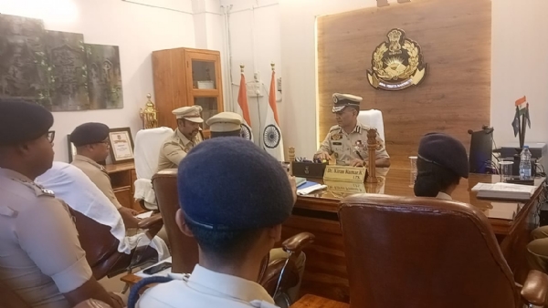 পুলিশের পর্যালোচনা বৈঠক