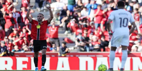 মায়োর্কার কাছে হেরে শিরোপা লড়াইয়ে পিছিয়ে পড়লো রিয়াল