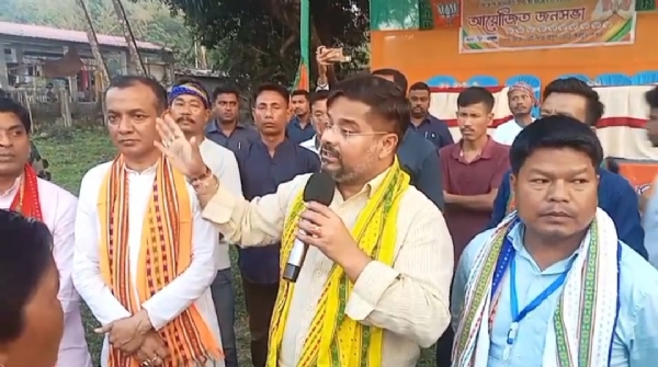 জনসভায় মন্ত্রী সুশান্ত চৌধুরী জনসভায় মন্ত্রী সুশান্ত চৌধুরী