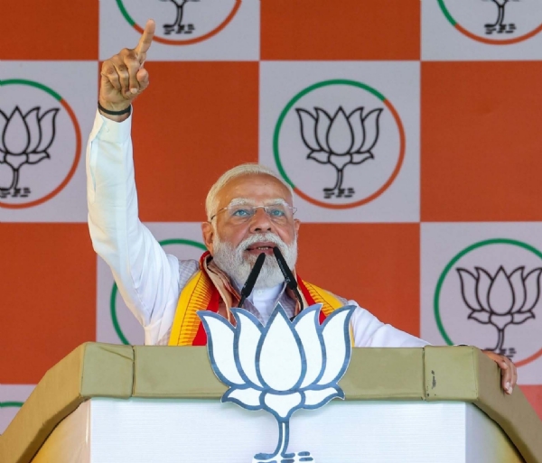 হোজাইয়ে নির্বাচনী সমাবেশে প্রধানমন্ত্রী নরেন্দ্র মোদী হোজাইয়ে নির্বাচনী সমাবেশে প্রধানমন্ত্রী নরেন্দ্র মোদী