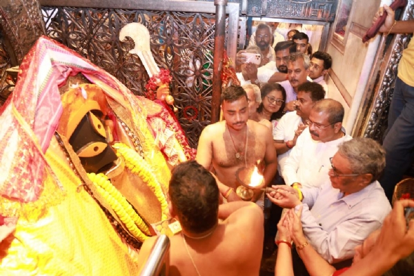 কালীঘাটে ধর্মেন্দ্র প্রধান