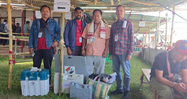 দুদিন আগে যাত্রা হাফলং আসনের ভোটকর্মীদের দুদিন আগে যাত্রা হাফলং আসনের ভোটকর্মীদের