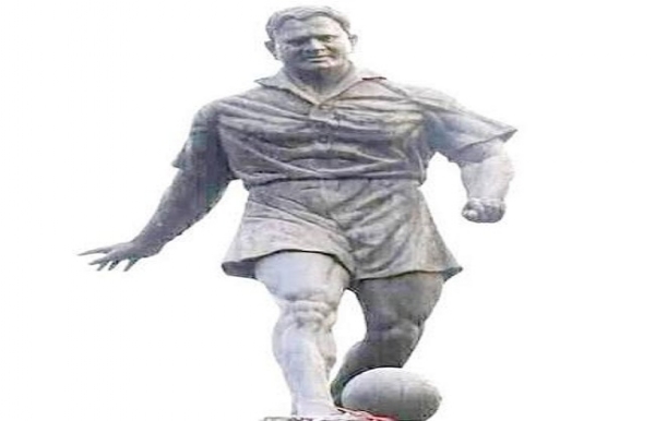 আজ ভারতীয় ফুটবলের চিনের প্রাচীরের প্রয়ান দিবস