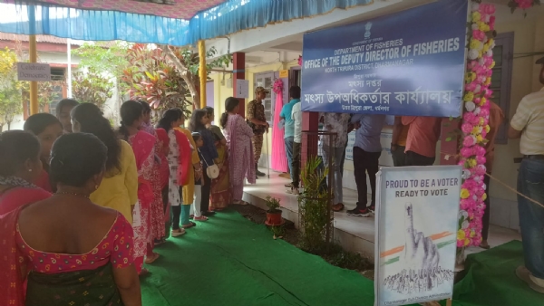 ধর্মনগরে ভোটগ্রহণ চলছে