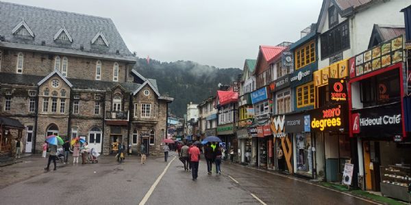 হিমাচলের পাহাড়ি এলাকায় ফের তুষারপাত, শিমলায় শিলাবৃষ্টিতে ক্ষতিগ্রস্ত আপেল