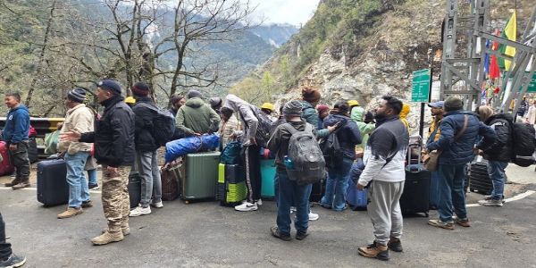লাচেনে আটকে পড়া পর্যটকদের উদ্ধার সম্পূর্ণ, গ্যাংটকের পথে রওনা