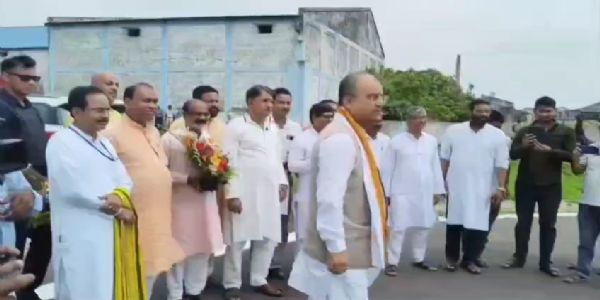 ভোটের ফল ঘোষণাকে সামনে রেখে মালদায় বিজেপির সাংগঠনিক বৈঠক, উপস্থিত সুনীল বানসাল-মঙ্গল পাণ্ডে