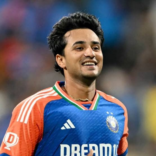 আইপিএল ২০২৬: সর্বাধিক রান করে অরেঞ্জ কাপের লড়াইয়ে এগিয়ে অভিষেক শর্মা
