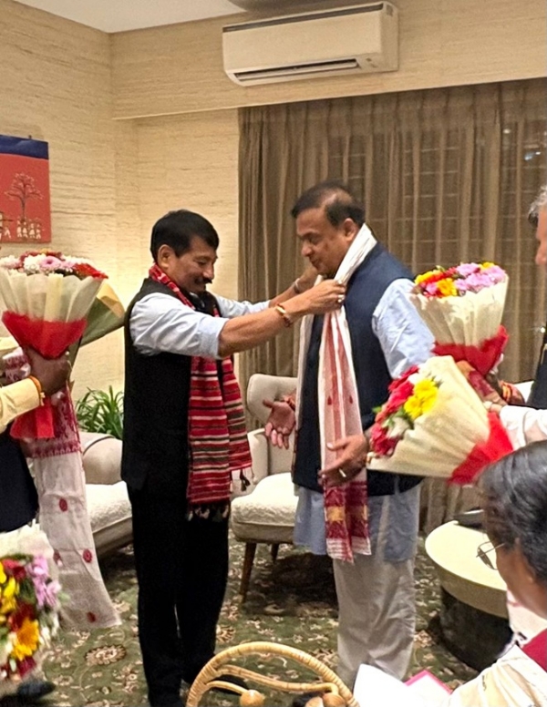 বিধায়ক দলের নেতা হিমন্তবিশ্ব শর্মাকে অভিনন্দন অগপ-প্রধান অতুল বরার