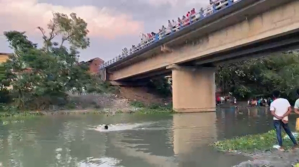 নদীতে নিখোঁজ ছাত্র