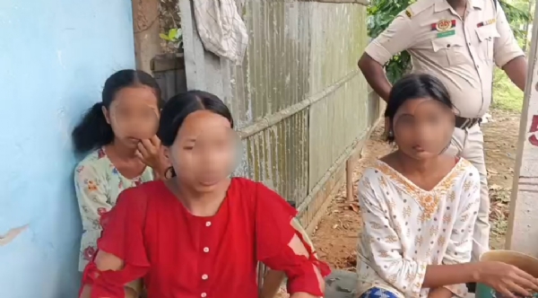 তিন নাবালিকা উদ্ধার