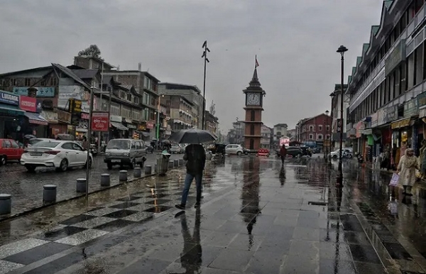 জম্মু ও কাশ্মীরে বৃষ্টির পূর্বাভাস, ঘণ্টায় ৫০ কিমি বেগে বইতে পারে ঝোড়ো হাওয়া