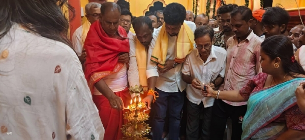 পুজো উদ্বোধনী হেমন্ত বাগ
