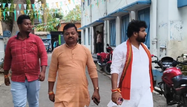 আরামবাগ পৌরসভায় বিজেপি জেলা সভাপতি সাক্ষাৎ