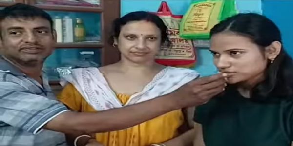 উচ্চ মাধ্যমিকে মেধা তালিকায় বাঁকুড়ার একমাত্র কৃতি প্রত্যুষা