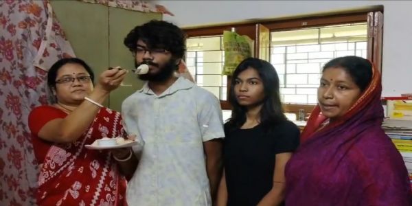 উচ্চ মাধ্যমিকে রাজ্যে চতুর্থ আরামবাগের অরিত্র চক্রবর্তী