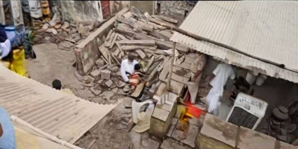 (আপডেট ) বিজয়পুরায় বাড়ি ধসে একই পরিবারের ৪ জন–সহ মোট ৬ জনের মৃত্যু