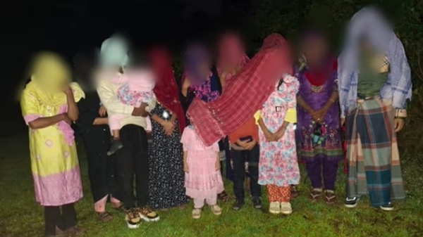 অসমের ভারত-বাংলা সীমান্তে ধৃত আরও ১৪ জন অনুপ্রবেশকারী অসমের ভারত-বাংলা সীমান্তে ধৃত আরও ১৪ জন অনুপ্রবেশকারী